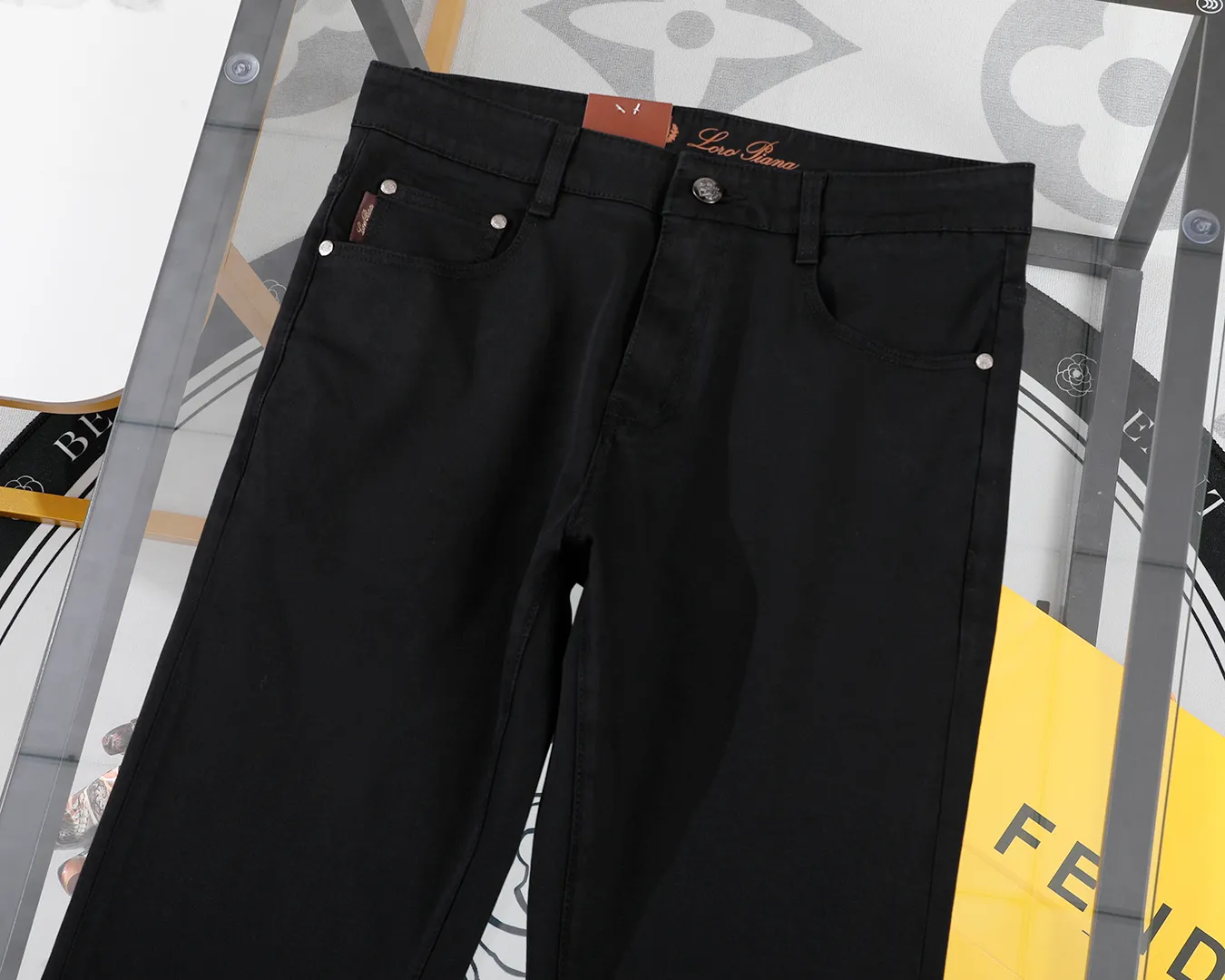 Spring/Summer/New Arrival Skinny Jeans Style Number: 3550# Sizes: 29-40